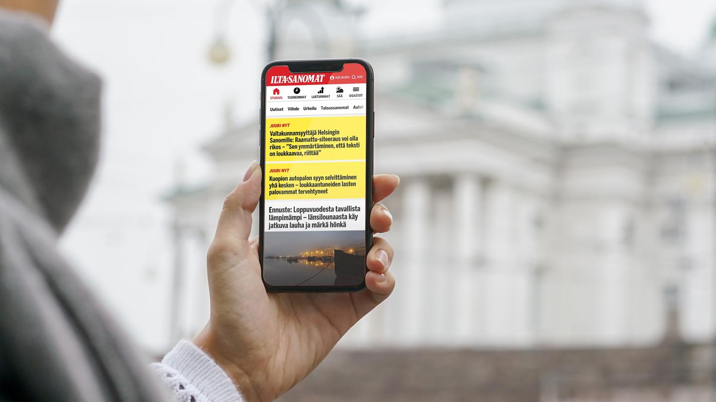 Mockup of the Ilta-Sanomat mobile Frontpage  
